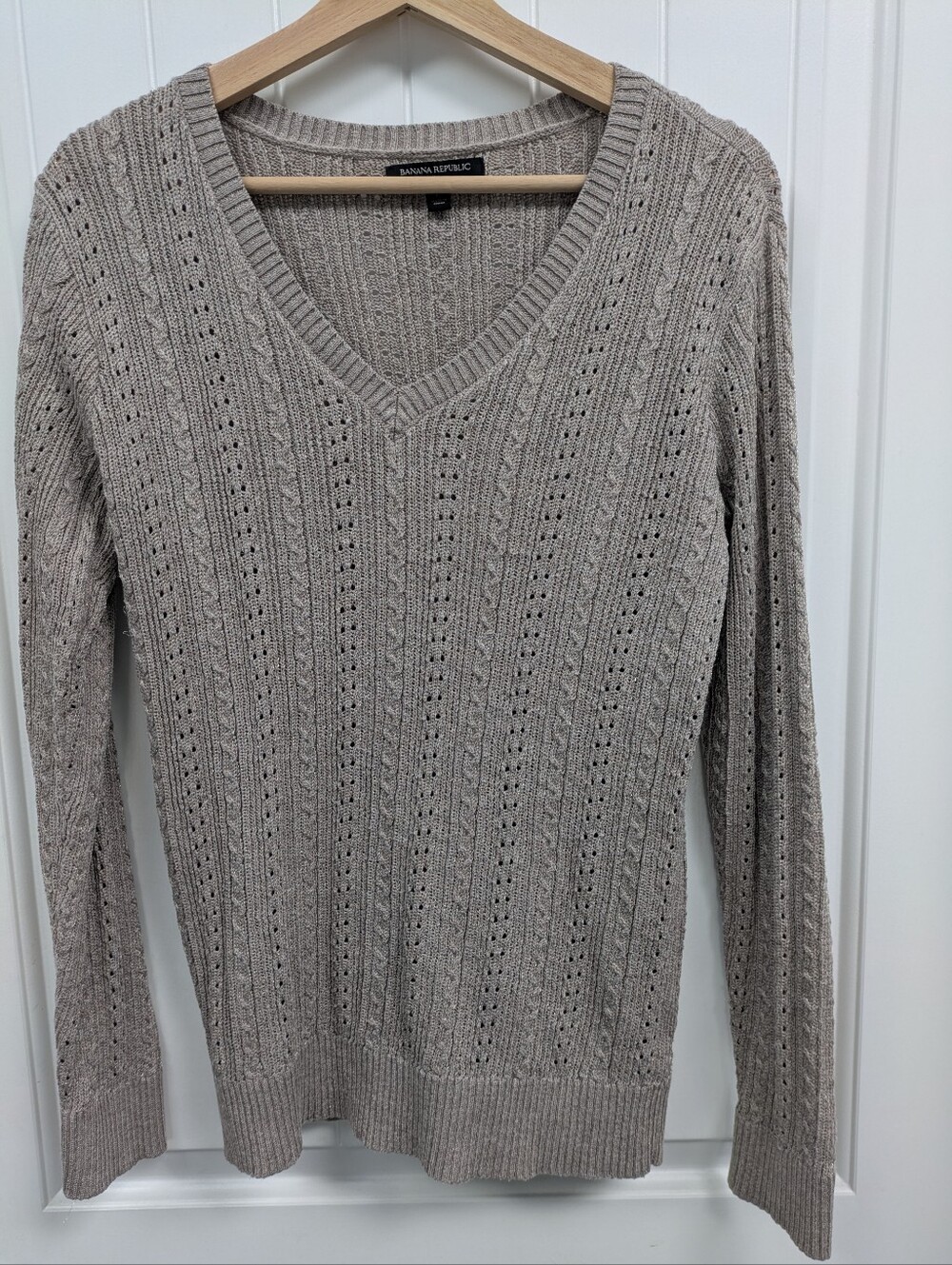 Banana Republic Factory Women's V-Neck Cable Knit Sweater - Taupe